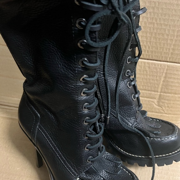 NWT - Tory Burch Black Oxford Boots- Size 6 - Picture 6 of 11
